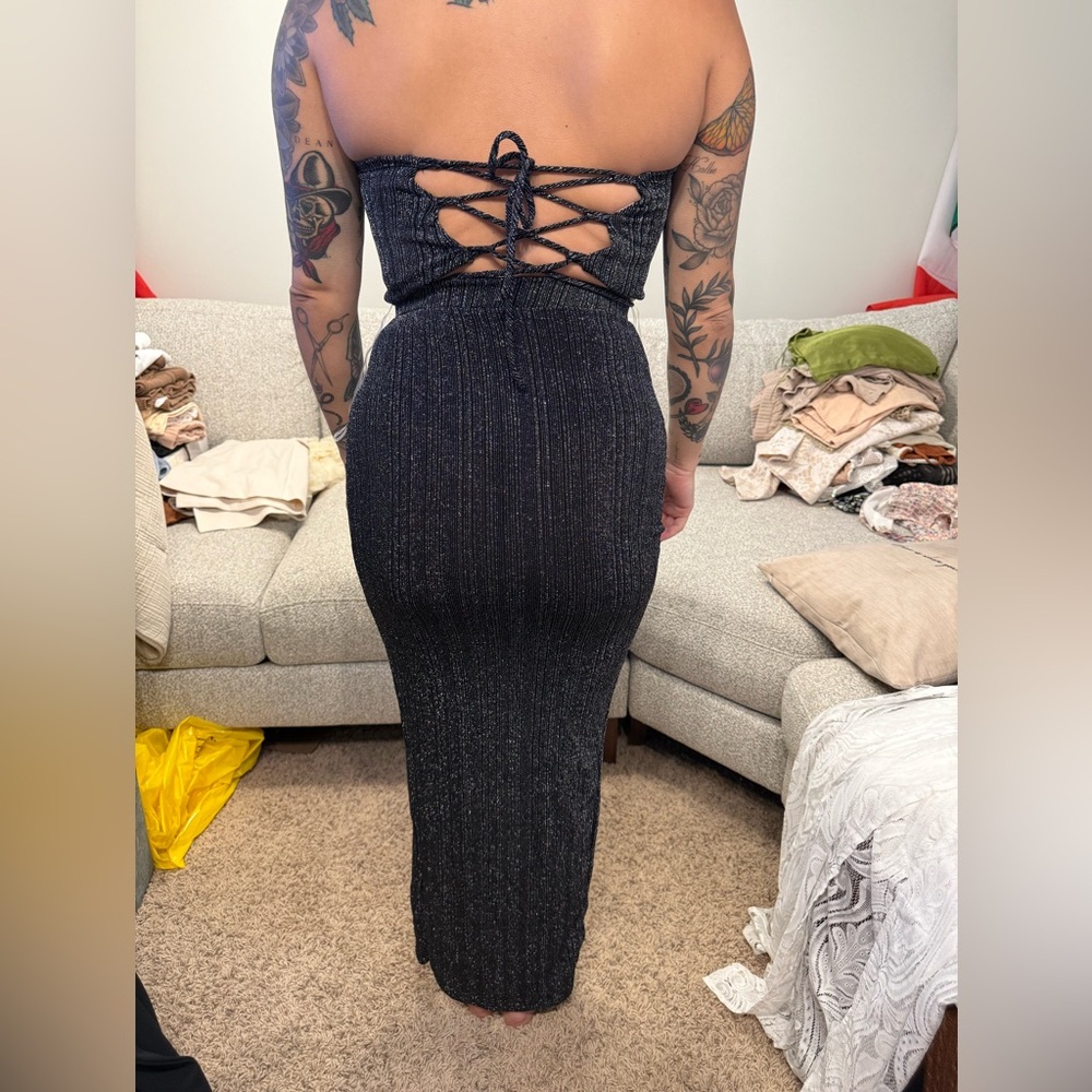 Chic Black Two Piece Set Maxi Skirt with Ruched Detail - Picture 2 of 2